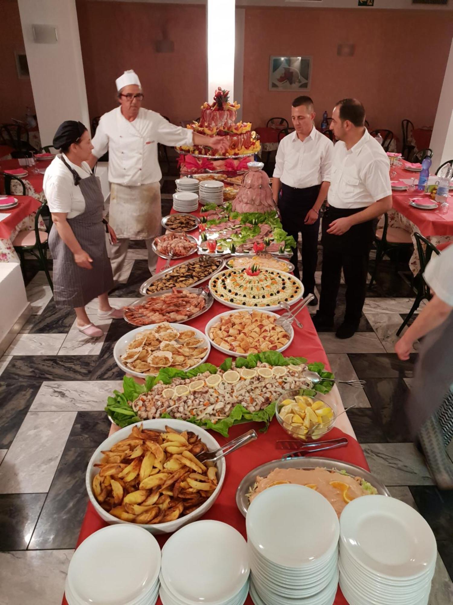 Hotel Ginevra Riccione Ngoại thất bức ảnh